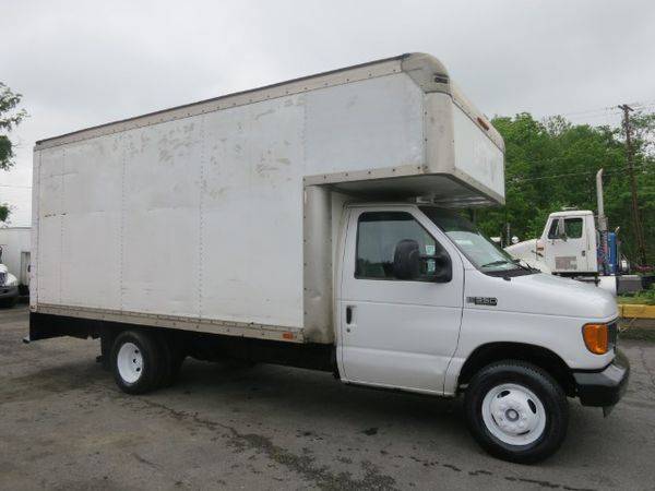 2005 Ford E-Series Van E-350 14 foot PLUS 4 FOOT ATTIC 18 FOOT BOX... for sale in Walden, NY – photo 6