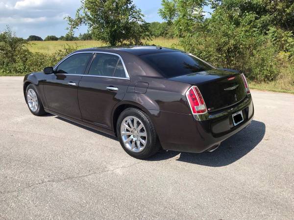 2012 Chrysler 300 C with luxury package for sale in Springfield, MO – photo 3