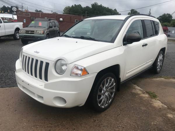 2008 JEEP COMPASS 4X4 4CYL AUTOMATIC 157.000 MILES - cars & trucks -... for sale in Thomasville, NC