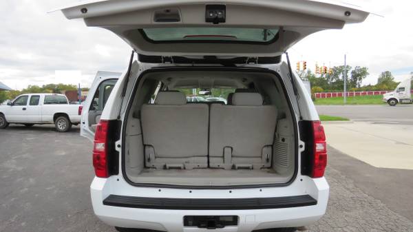 2007 Chevrolet Tahoe 4X4 5.3L 3rd Row Clean RUST FREE SOUTHWEST USA for sale in Clinton Township, MI – photo 11