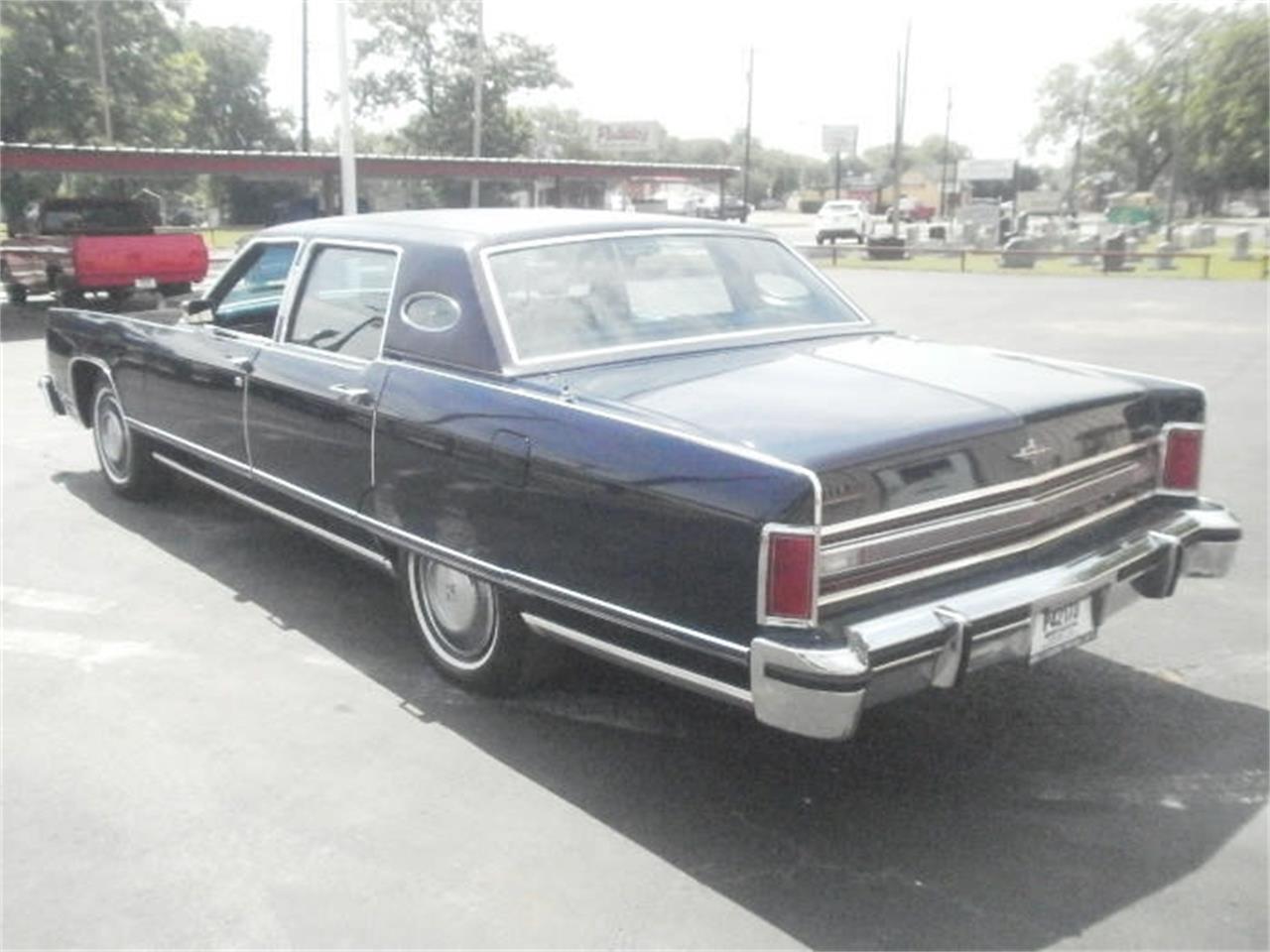 1977 Lincoln Town Car for sale in Cleburne, TX / classiccarsbay.com