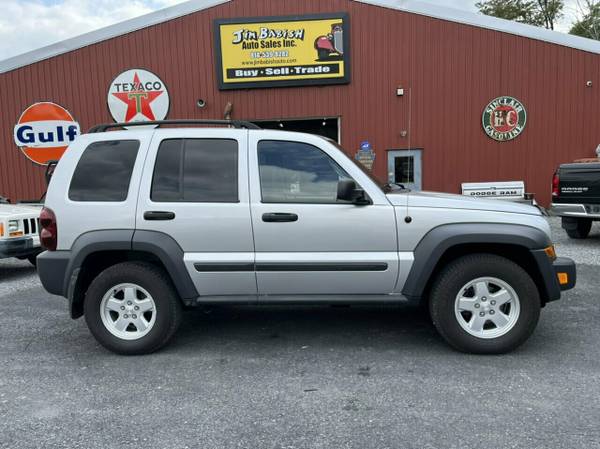 2007 Jeep Liberty Sport 4x4 Bright Silver Meta for sale in Johnstown , PA – photo 2
