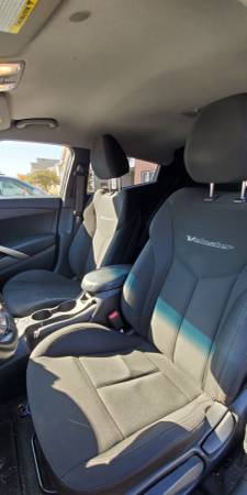 2013 Hyundai Veloster 86, 000 Miles for sale in NEW BERLIN, WI – photo 4