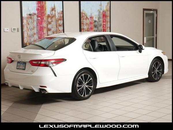 2018 Toyota Camry SE for sale in Maplewood, MN – photo 7