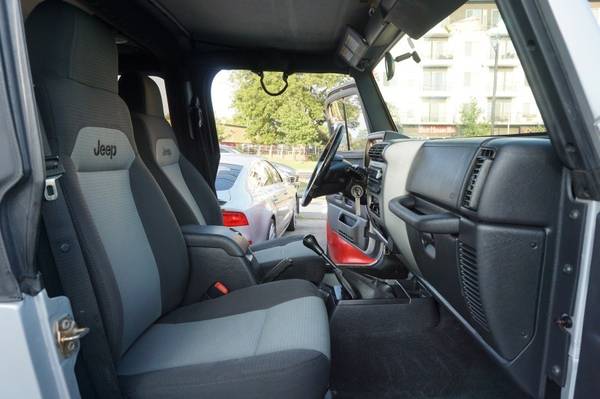 2005 Jeep Wrangler *(( Custom * Lifted 4.0L )) 6 Speed Manual for sale in Austin, TX – photo 19