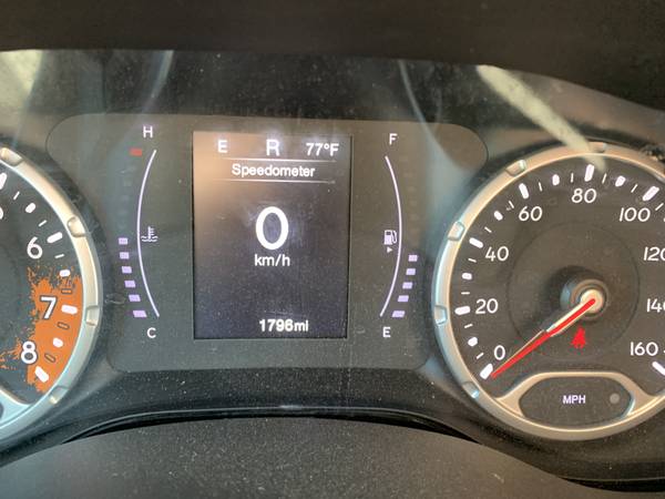 2018 Jeep Renegade latitude 4x4 only 2000 miles for sale in Chicago, IL – photo 15