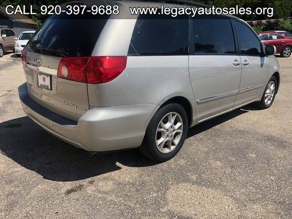 2006 TOYOTA SIENNA XLE LIMITED for sale in Jefferson, WI – photo 5