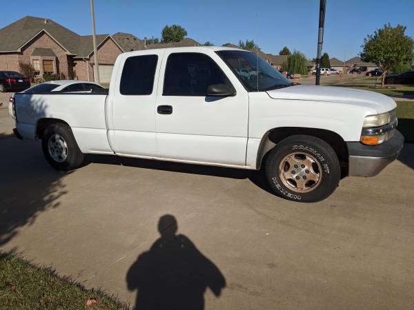2001 Silverado extended cab short bed for sale in Mustang, OK