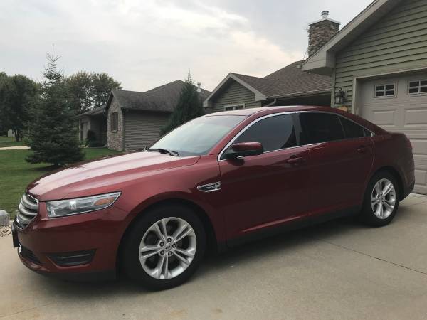 2014 Ford Taurus SEL for sale in Fort Atkinson, WI