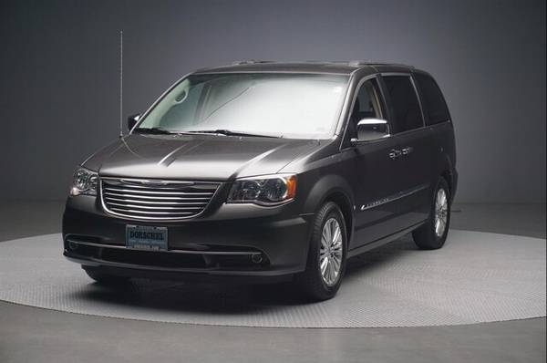 2016 Chrysler Town & Country FWD Minivan Passenger Van Touring-L for sale in Rochester , NY – photo 3