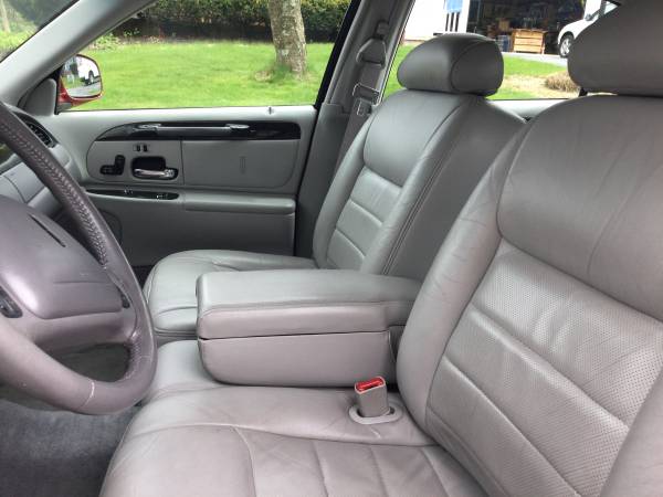 1999 Lincoln Town car for sale in State College, PA – photo 9