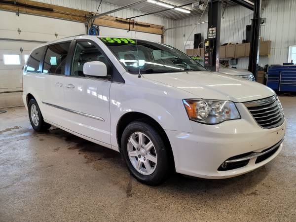 **2011 CHRYSLER TOWN & COUNTRY TOURING MINI VAN FWD 3.6L V6** - cars... for sale in Cambridge, MN – photo 2