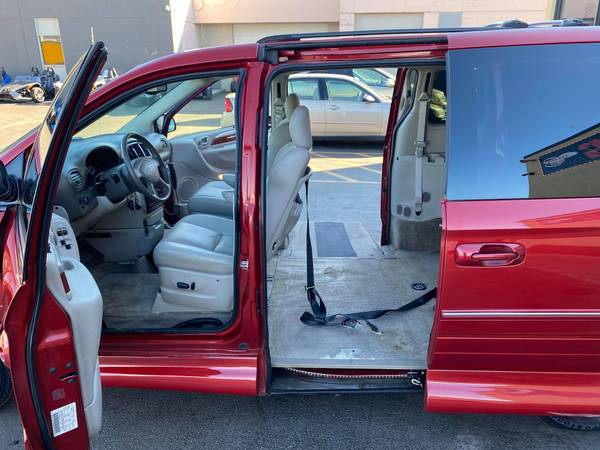 2007 Chrysler Town and Country Wheelchair / Handicap Van 61K Miles -... for sale in Elmhurst, IL – photo 22