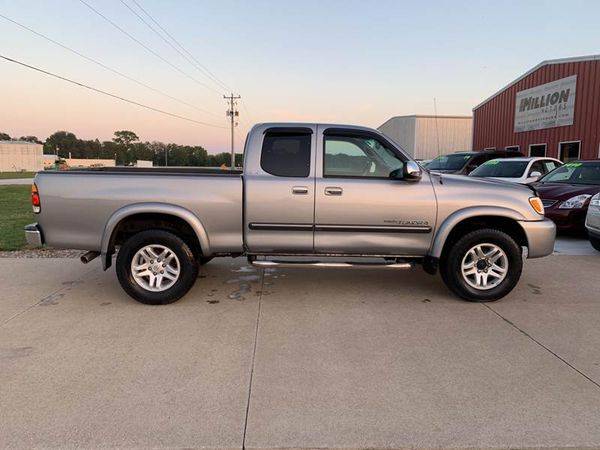 2004 Toyota Tundra SR5 4dr Access Cab 4WD Stepside SB Financing... for sale in Adel, IA – photo 2