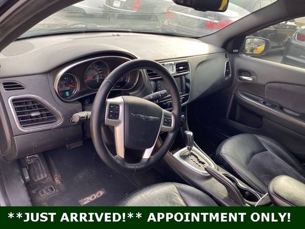 2012 Chrysler 200 4dr Sdn S - - by dealer - vehicle for sale in Westfield, IN – photo 6