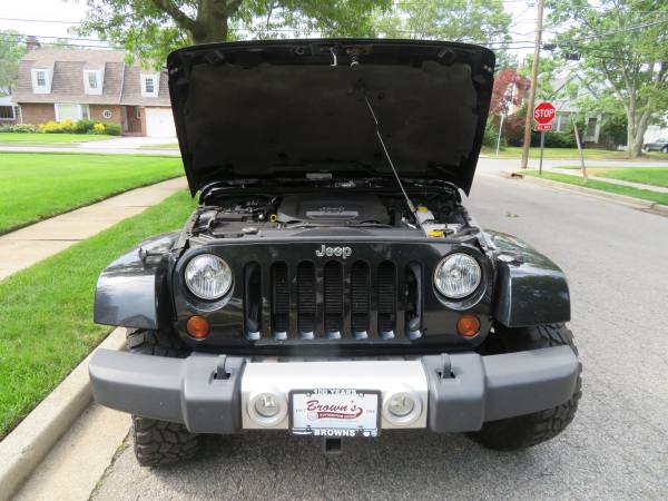 2013 Jeep Wrangler SAHARA UNLIMITED 4X4 TOW PACK for sale in Baldwin, NY – photo 20