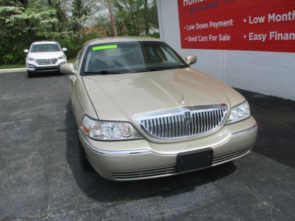 2010 Lincoln Town Car Signature Limited 4dr Sedan for sale in High Point, NC – photo 12