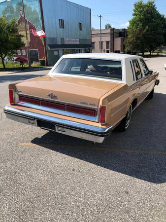 1983 Lincoln Town car - cars & trucks - by owner - vehicle... for sale in Bevington, IA – photo 19