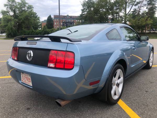 2006 Ford Mustang - V6 Automatic 112k miles - Very Clean!! for sale in East Hartford, CT – photo 4
