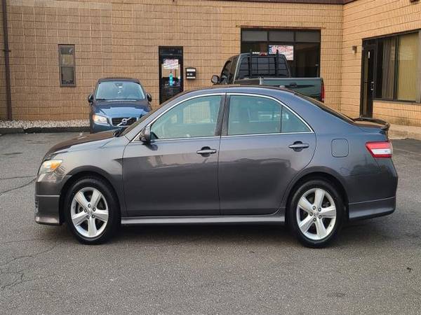2011 Toyota Camry SE 6-Spd AT - cars & trucks - by dealer - vehicle... for sale in Newington , CT – photo 6