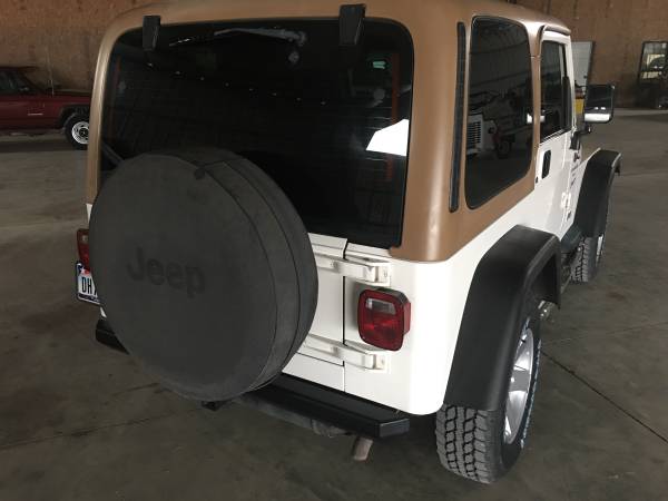 JEEP WRANGLER LOW MILES - cars & trucks - by owner - vehicle... for sale in Seguin, TX – photo 6