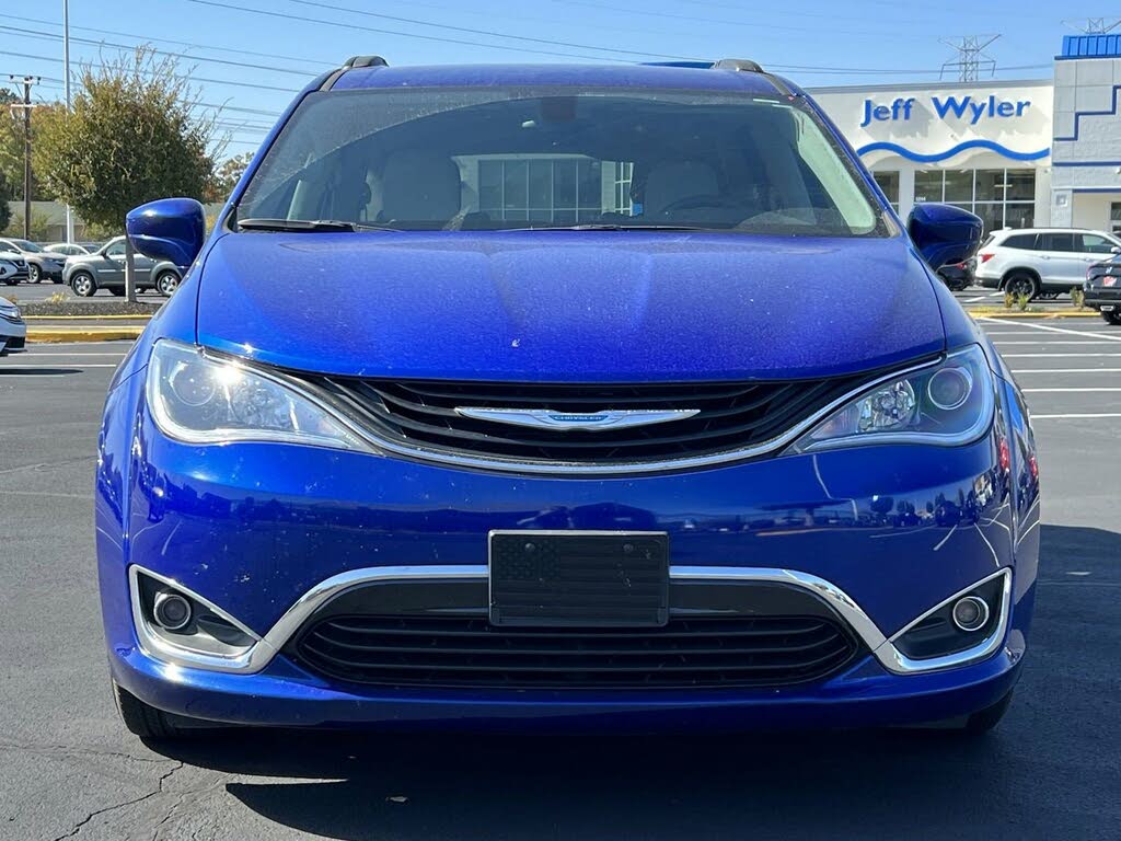 2018 Chrysler Pacifica Hybrid Touring Plus FWD for sale in Louisville, KY – photo 11