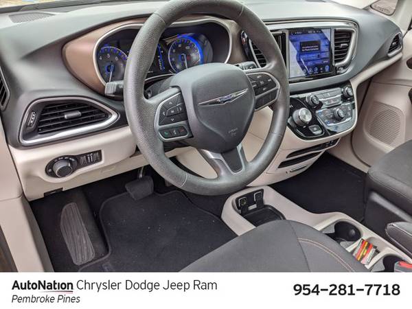 2017 Chrysler Pacifica Touring SKU:HR525470 Mini-Van - cars & trucks... for sale in Pembroke Pines, FL – photo 10