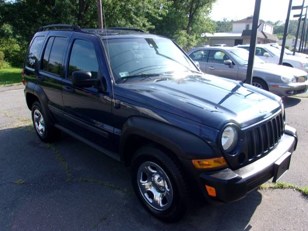 2007 JEEP LIBERTY SPORT 4DR 4X4-V6-AUTOMATIC-PW/PLKS-ICE COLD AIR-142K for sale in PALMER, MASS, MA – photo 2