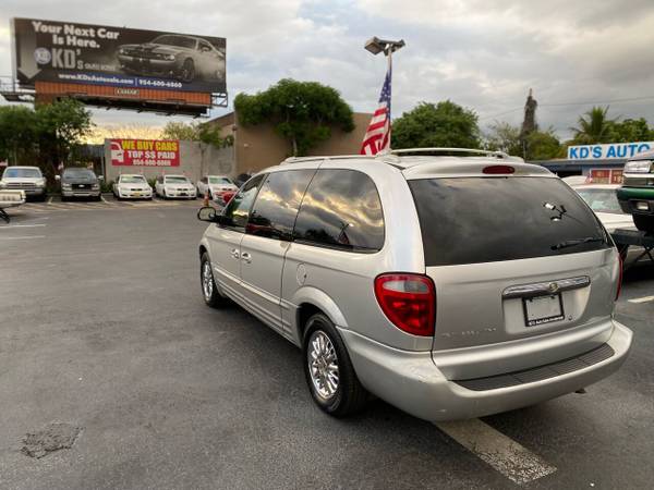 2001 Chrysler Town & Country Mini Van 3rd Row Leather Loaded for sale in Pompano Beach, FL – photo 3
