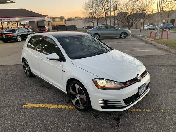 2017 Volkswagen Golf GTI - cars & trucks - by owner - vehicle... for sale in Minneapolis, MN – photo 18