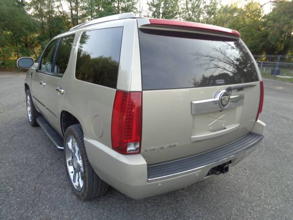 2007 Cadillac Escalade AWD Fully Loaded Very Clean for sale in Waynesboro, PA – photo 5