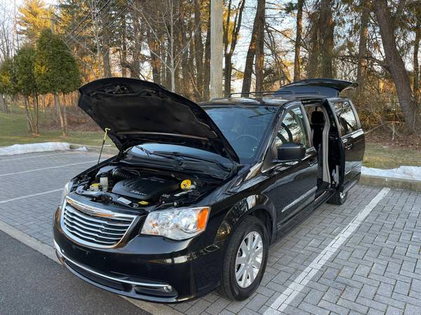 2014 Chrysler town and country family minivan touring - cars & for sale in STATEN ISLAND, NY – photo 15