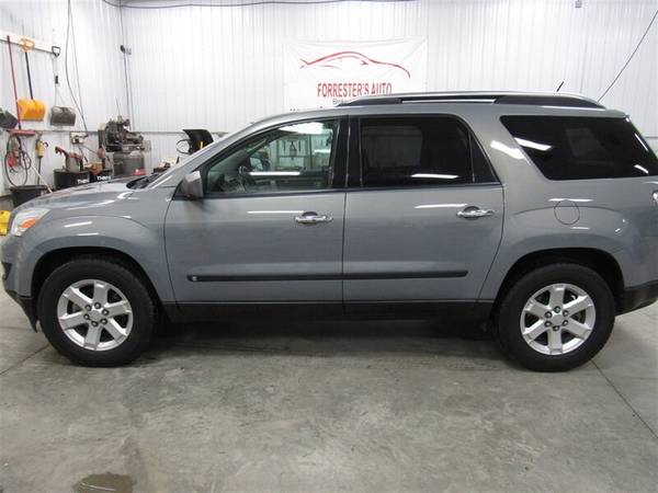 2008 Saturn Outlook (GMC Acadia)Quad Buckets 3rd Seat Clean for sale in BROKEN BOW, NE – photo 2