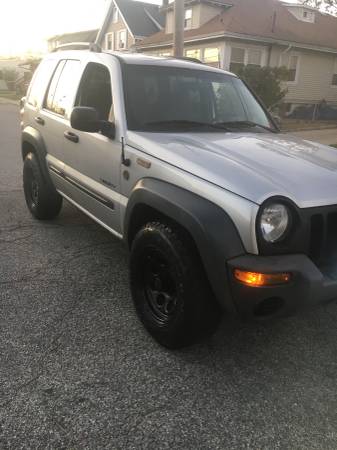 2003 Jeep liberty Sport Runs and drives absolutely beautiful! for sale in Oceanside, NY – photo 8