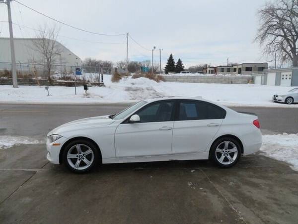 2013 BMW 3 Series 4dr Sdn 328i RWD 82, 000 miles 10, 900 - cars & for sale in Waterloo, IA – photo 3