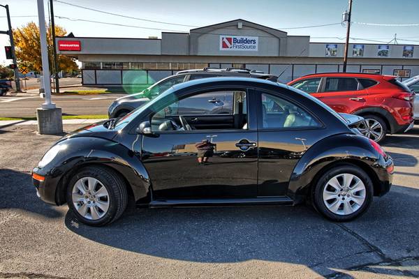 2009 Volkswagen New Beetle 2-door Coupe 6A - - by for sale in Rexburg, ID – photo 2