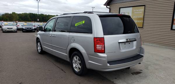 CLEAN!! 2009 Chrysler Town & Country 4dr Wgn Touring for sale in Chesaning, MI – photo 8