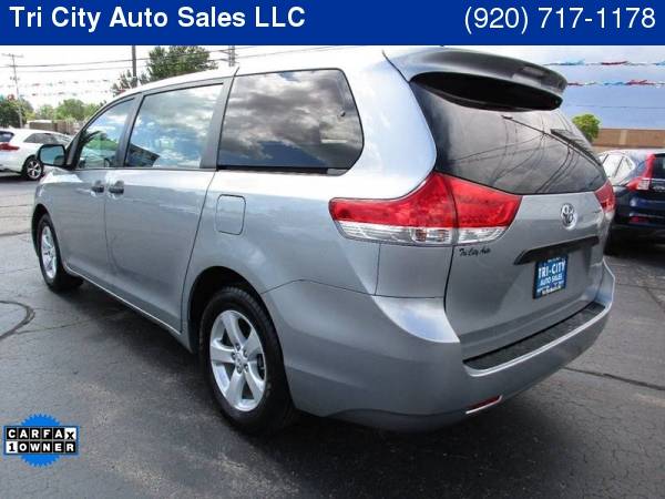 2011 Toyota Sienna Base 7 Passenger 4dr Mini Van l4 Family owned... for sale in MENASHA, WI – photo 3