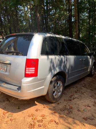 2008 Town and Country (clean and runs good) for sale in Locust Grove, GA – photo 3