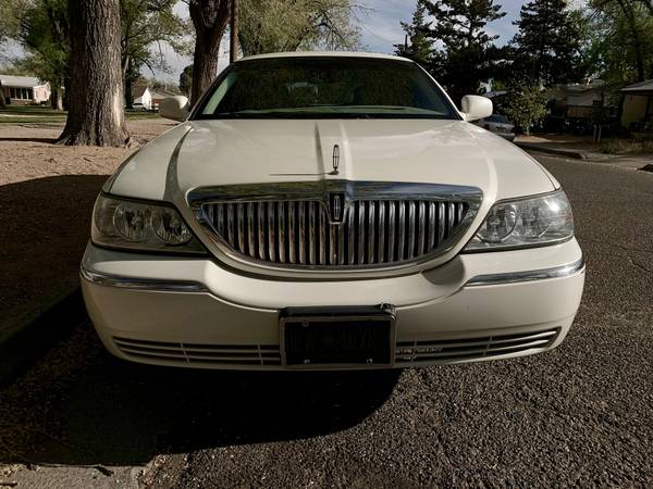 2005 Lincoln Town Car Limited Signature Towncar MAKE OFFER for sale in Albuquerque, NM – photo 5