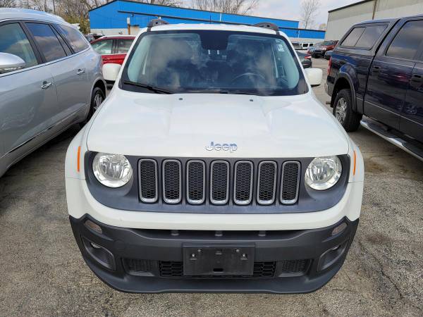 2015 Jeep Renegade Latitude 4x4 - Guaranteed Approval-Drive Away... for sale in Oregon, OH – photo 2