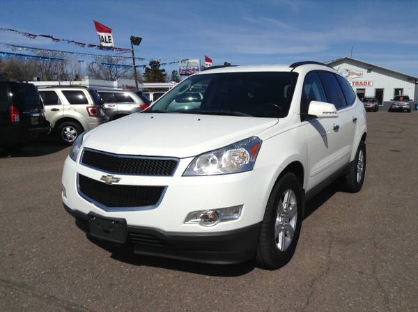 2012 Chevy Traverse LT - - by dealer - vehicle for sale in Cambridge, MN