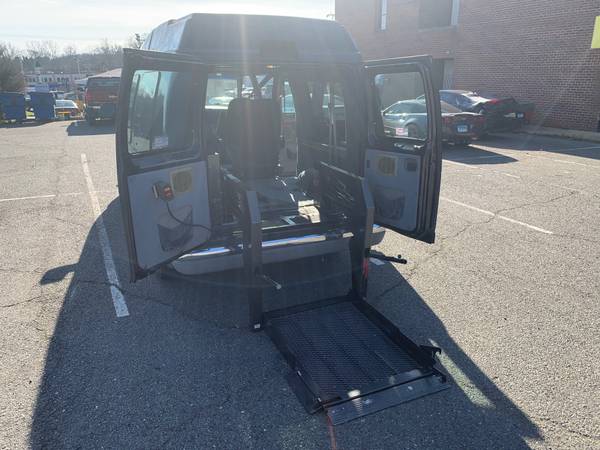 2000 Ford E150 wheelchair van - cars & trucks - by owner - vehicle... for sale in Fairfax Circle, District Of Columbia – photo 9