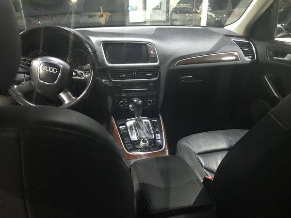 2010 Audi Q5 quattro 4dr Premium Plus - Payments starting at $39/week for sale in Woodbury, NY – photo 11