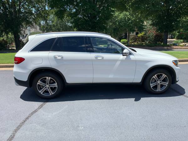 2016 MERCEDES BENZ GLC300 4MATIC - 2 OWNER/SUPER CLEAN/LOADED - cars for sale in Peachtree Corners, GA – photo 2