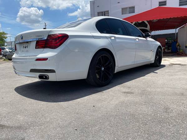 2013 BMW 750i CLEAN TITLE CALL ALE - - by dealer for sale in Miami, FL – photo 4