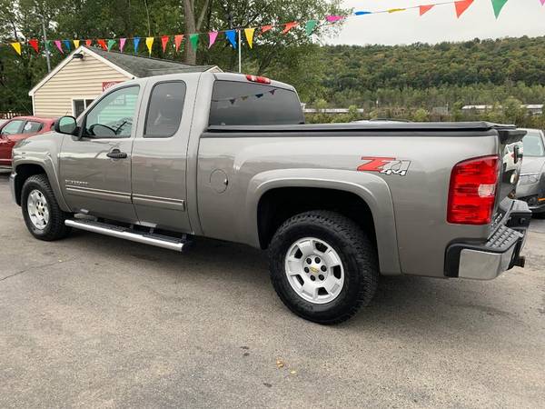 2012 Chevy Silverado Ext Cab Z-71 LT 4X4 ***MUST SEE RUST FREE TRUCK** for sale in Owego, NY – photo 9