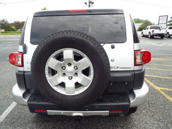 2007 Toyota FJ Cruiser 4WD AT - - by dealer - vehicle for sale in Wilmington, DE – photo 2
