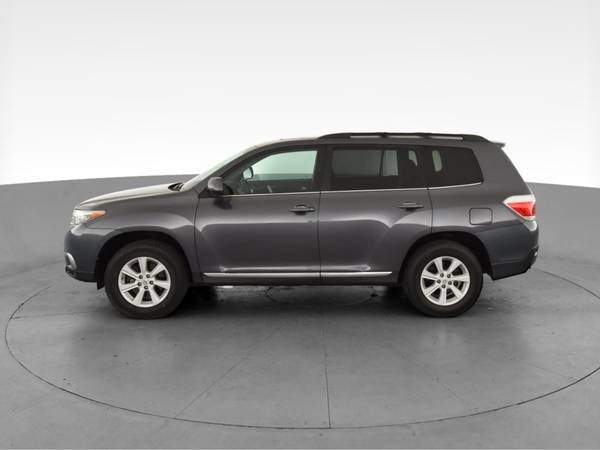 2013 Toyota Highlander Plus Sport Utility 4D suv Gray - FINANCE... for sale in Syracuse, NY – photo 5