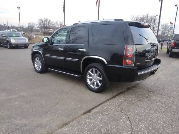 2008 GMC YUKON DENALI All Wheel Drive(Nav,Roof,DVD,Quads) - cars &... for sale in Forest Lake, MN – photo 11